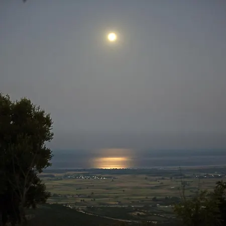 Olympus Family House * Aigani