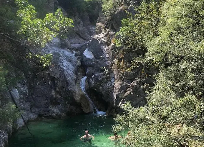 Olympus Family House Case de vacanță Aigani